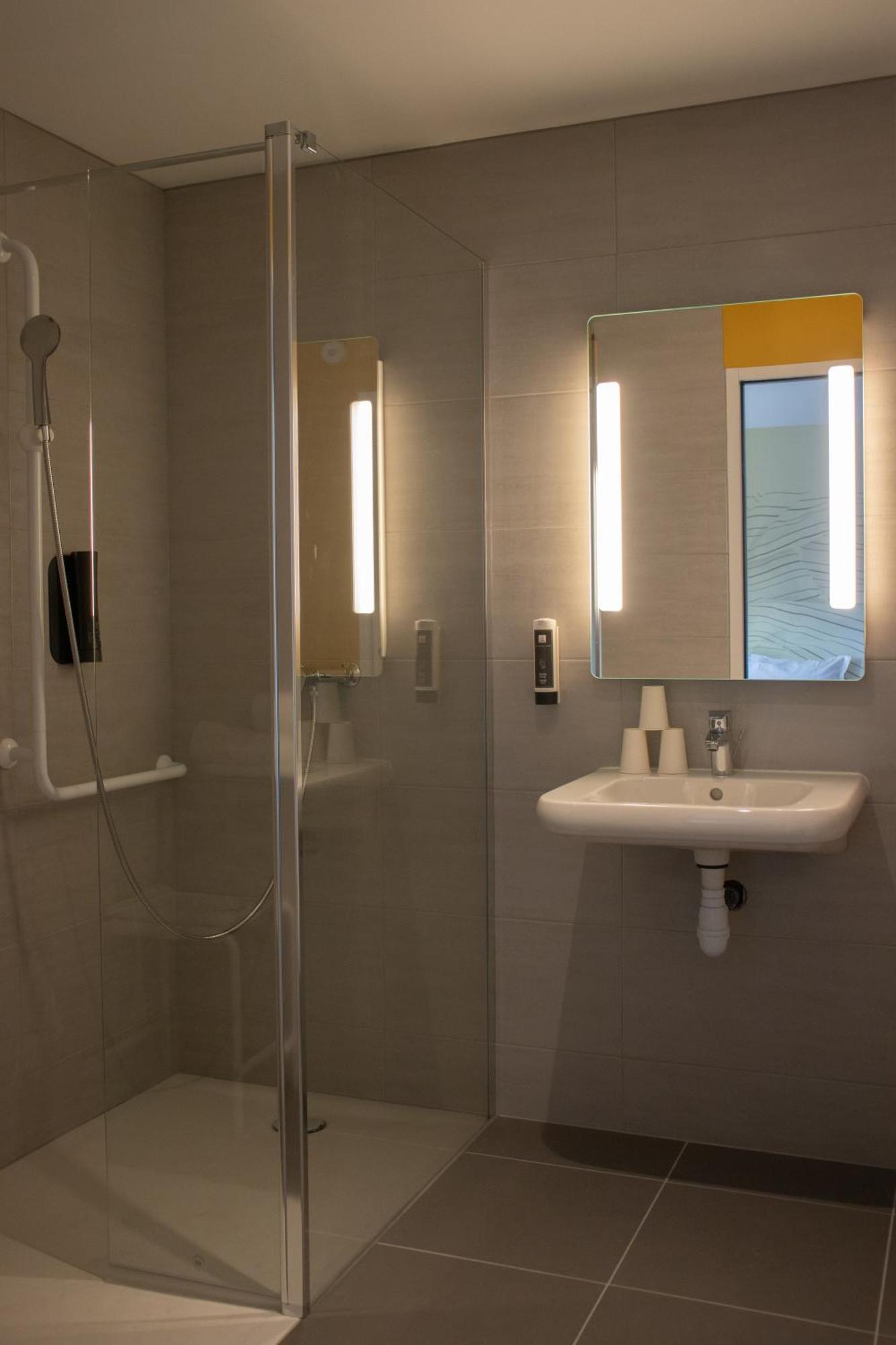 B&B Hotel Le Puy-En-Velay Vals-pres-le-Puy Eksteriør bilde